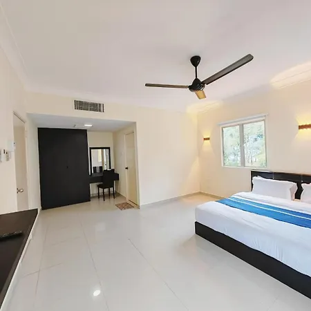 Desaru Black Beach Sky Mirror Resort Exterior photo