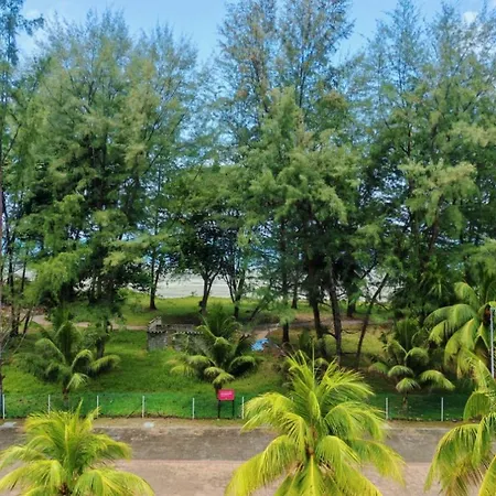 Desaru Black Beach Sky Mirror Resort Exterior photo